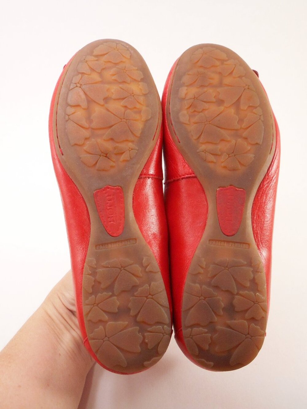 Born Women's Size 7.5 M/W Shoes Red-Orange Leather Flower Slip On Flats - Picture 9 of 10